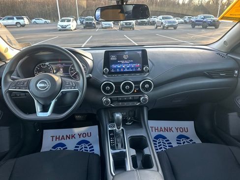 Used 2025 Nissan Sentra SV image 17