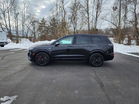 Used 2024 Cadillac XT6 Sport w/ LPO, Onyx Lite Package image 2