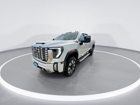 Certified 2024 GMC Sierra 2500 Denali w/ Denali Reserve Package AWD/4WD image 4