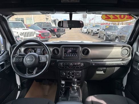 Used 2022 Jeep Wrangler Unlimited Sport image 23
