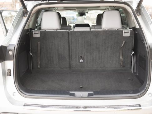 Used 2021 Toyota Highlander Platinum image 20