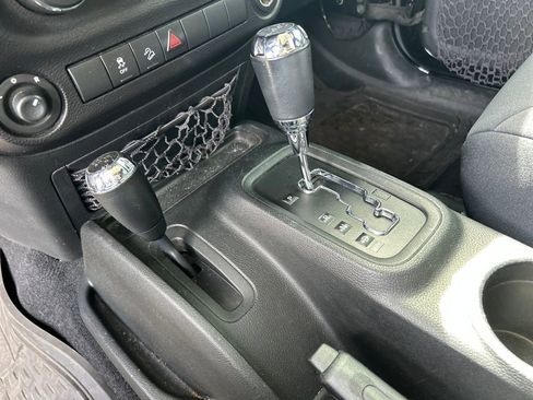 Used 2016 Jeep Wrangler Unlimited Sport w/ Quick Order Package 24S image 16