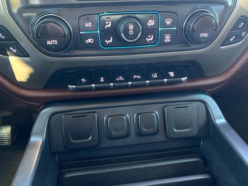 Used 2015 Chevrolet Silverado 3500 High Country w/ Duramax Plus Package image 26