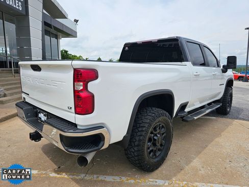 Used 2024 Chevrolet Silverado 2500 LT AWD/4WD image 4