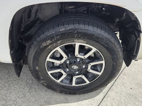 Used 2016 Toyota Tundra SR5 w/ TRD Off Road Package image 12