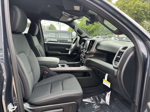 New 2026 RAM 1500 Express AWD/4WD image 5