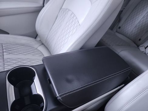 Used 2019 Lincoln Nautilus Black Label image 21