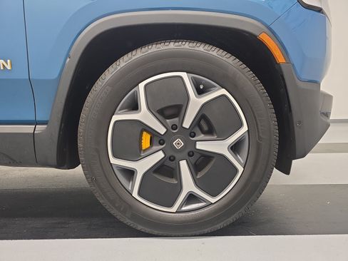 Used 2022 Rivian R1T Launch Edition AWD/4WD image 11