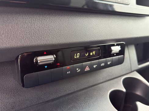 Used 2024 Mercedes-Benz Sprinter 2500 image 20