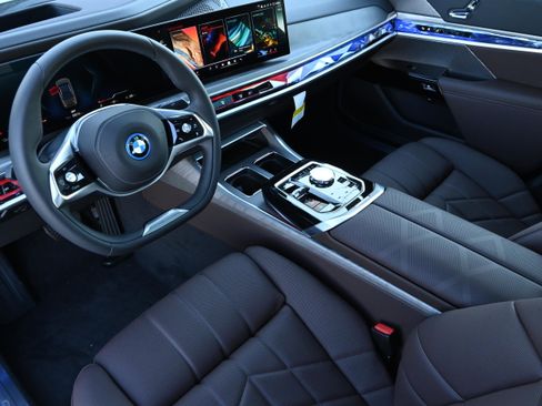 New 2026 BMW i7 eDrive50 image 12