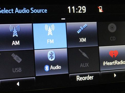 Used 2016 Toyota Tacoma TRD Sport image 24