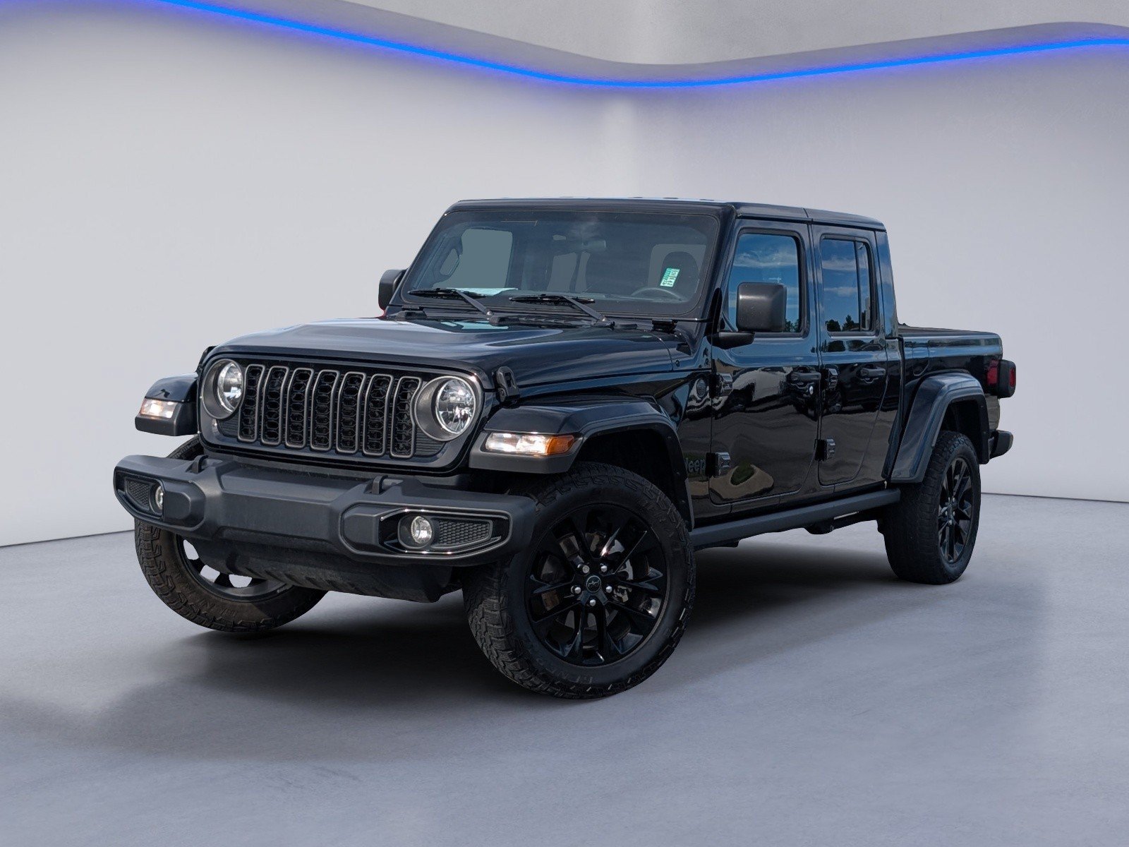 Used 2025 Jeep Gladiator Sport AWD/4WD image 2