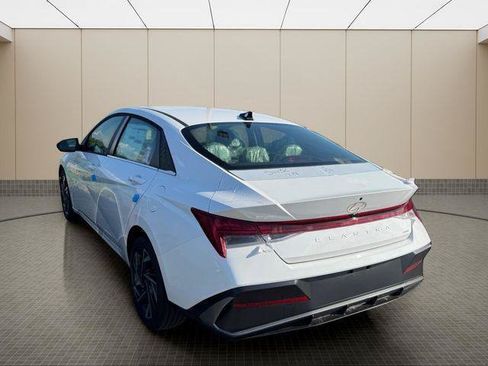 New 2026 Hyundai Elantra Limited FWD image 19