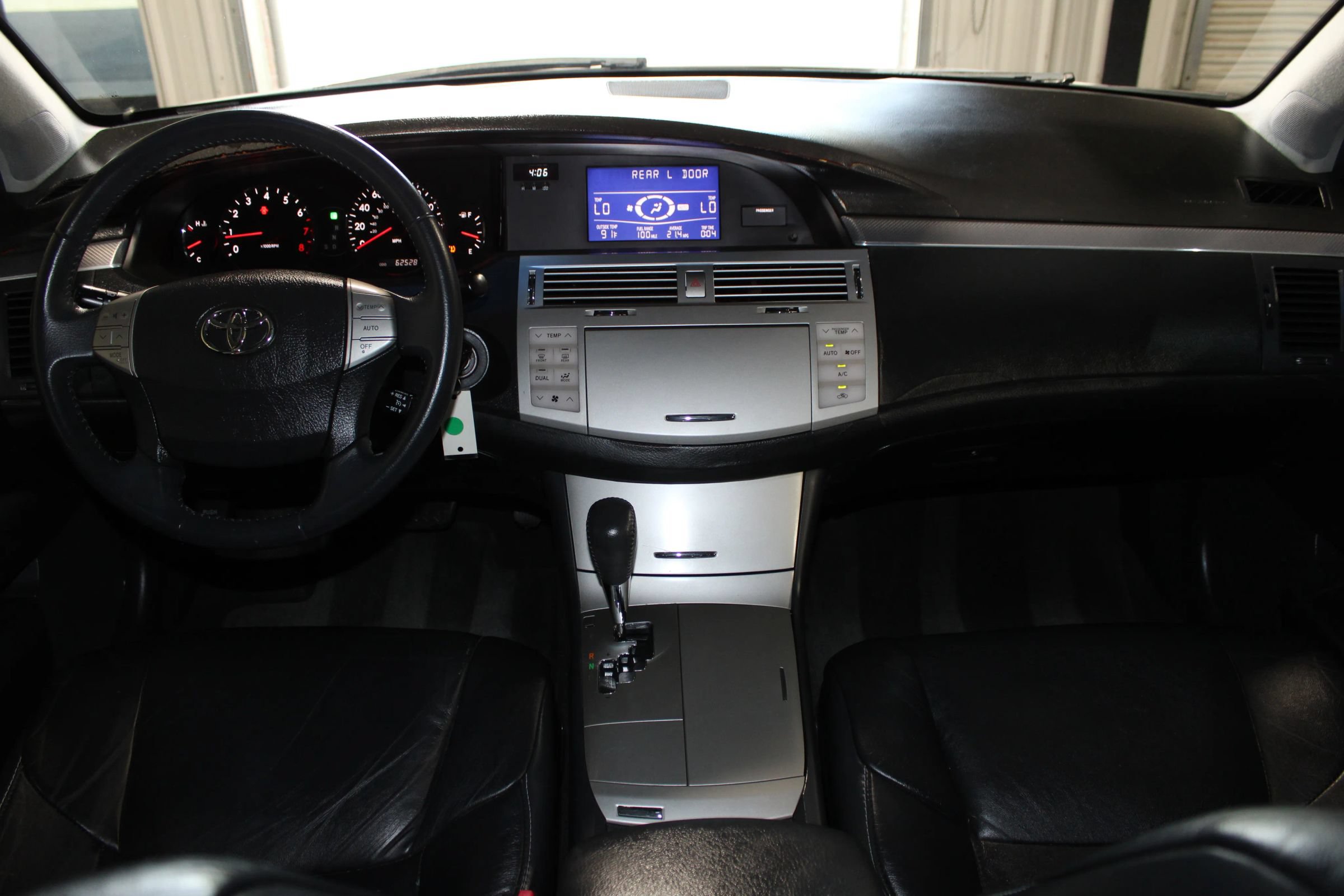 Used 2008 Toyota Avalon Touring w/ Fleet Convenience Pkg FWD image 12