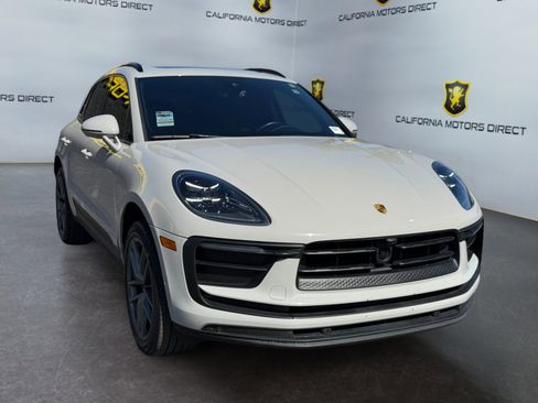 Used 2023 Porsche Macan w/ Premium Package Plus AWD/4WD image 7