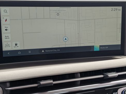 New 2025 Hyundai Tucson Limited image 12