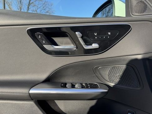 Used 2025 Mercedes-Benz C 300 4MATIC Sedan image 20