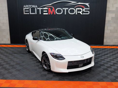 Used 2023 Nissan Z w/ Floor Mat Package RWD image 40