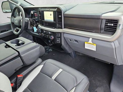 New 2026 Ford F450 XLT w/ 360-Degree Camera Package image 15