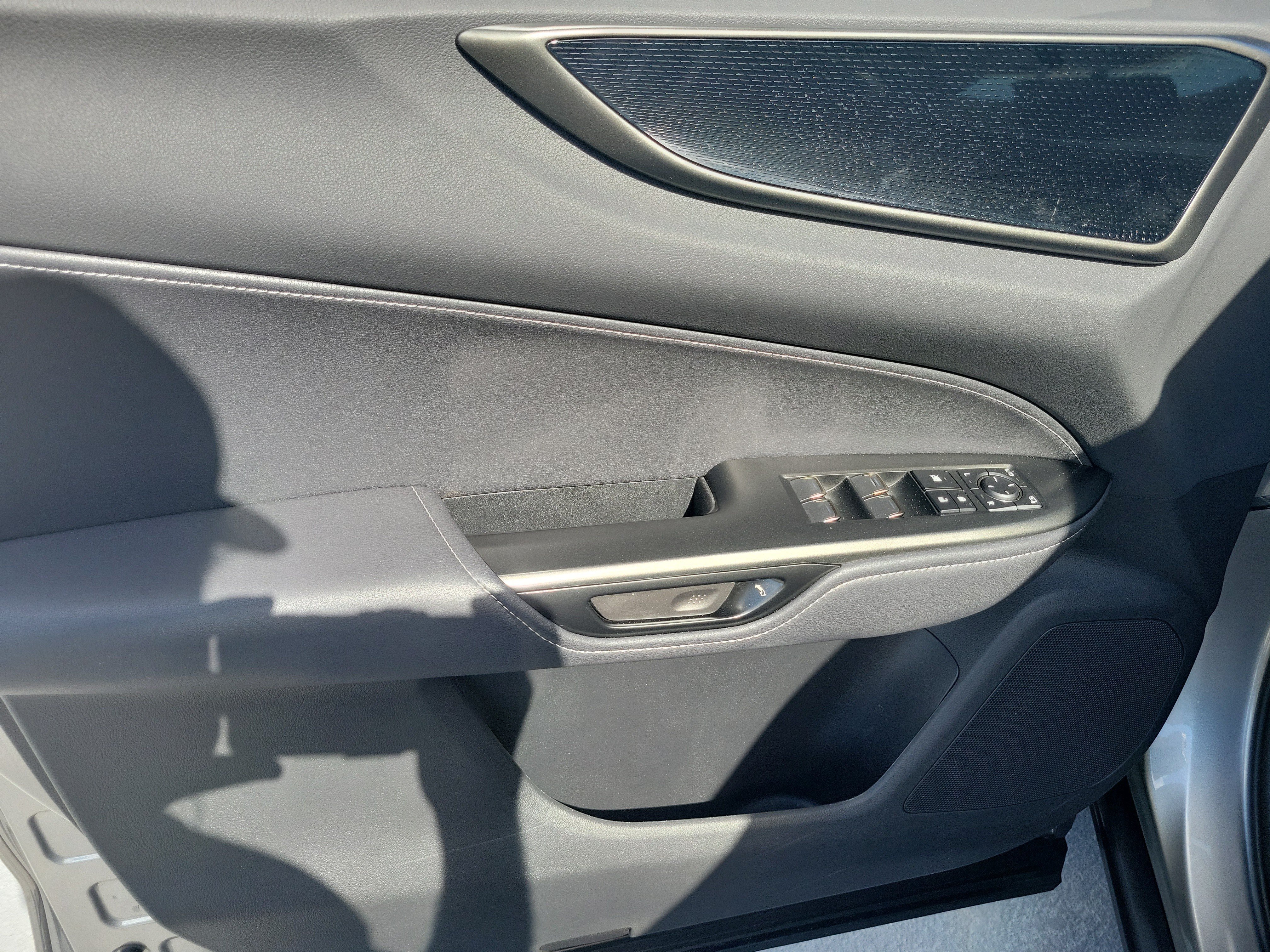 Used 2025 Lexus NX 250 FWD w/ Accessory Package (Z2) image 19