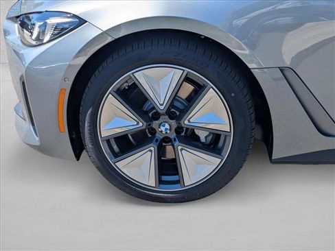 New 2026 BMW i4 xDrive40i w/ Premium Package AWD/4WD image 9