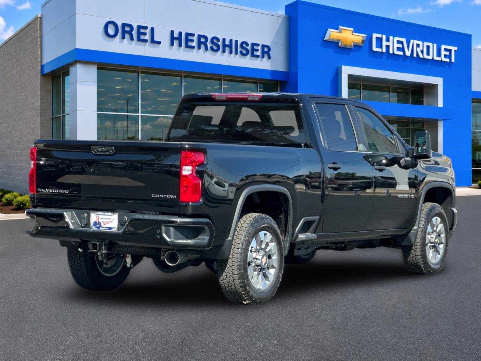 New 2026 Chevrolet Silverado 2500 Custom w/ Custom Value Package AWD/4WD image 4