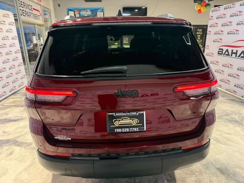 Used 2023 Jeep Grand Cherokee L Laredo image 7