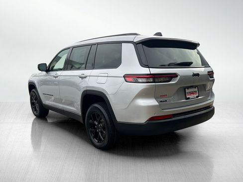 New 2025 Jeep Grand Cherokee L Altitude image 8