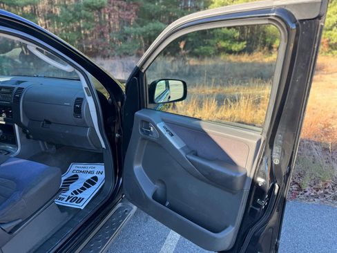 Used 2007 Nissan Pathfinder SE image 16