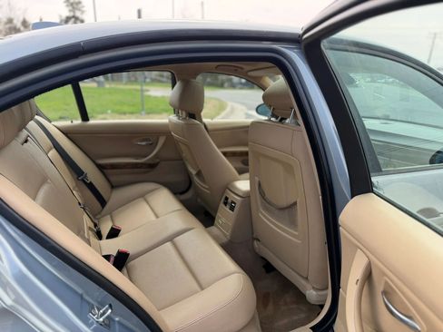 Used 2007 BMW 328xi Sedan image 13