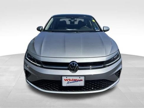 Used 2025 Volkswagen Jetta SEL FWD image 11