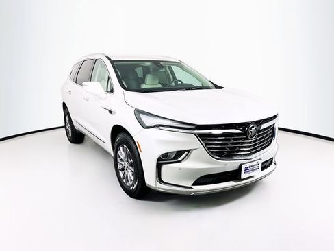 Used 2024 Buick Enclave Essence w/ Trailering Package, 5000 lbs. image 1