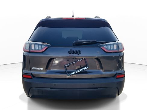 Used 2020 Jeep Cherokee Latitude Plus FWD image 5