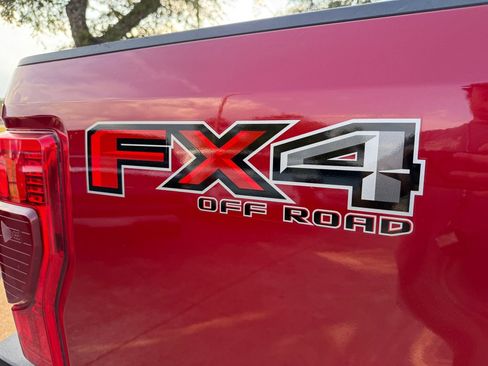 Used 2020 Ford F250 Lariat w/ Lariat Ultimate Package image 9