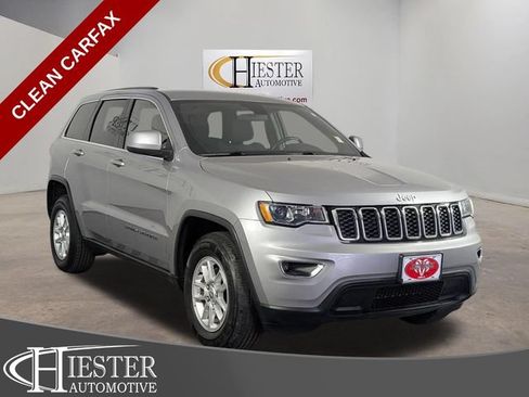 Used 2020 Jeep Grand Cherokee Laredo RWD image 1