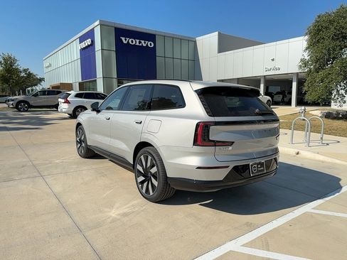 Used 2025 Volvo EX90 Ultra AWD/4WD image 4
