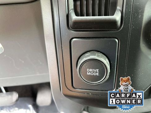 Used 2021 Ford F150 XLT image 32