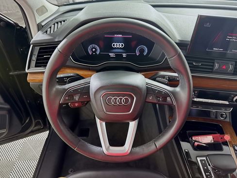 Used 2023 Audi Q5 2.0T Premium Plus w/ Premium Plus Package AWD/4WD image 16