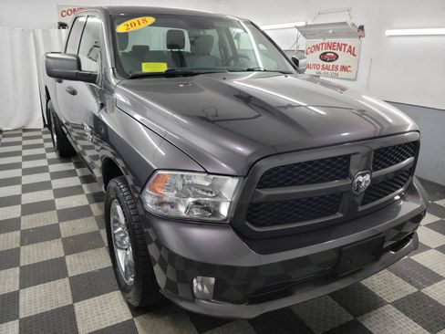 Used 2018 RAM 1500 Express w/ Express Value Package AWD/4WD image 8