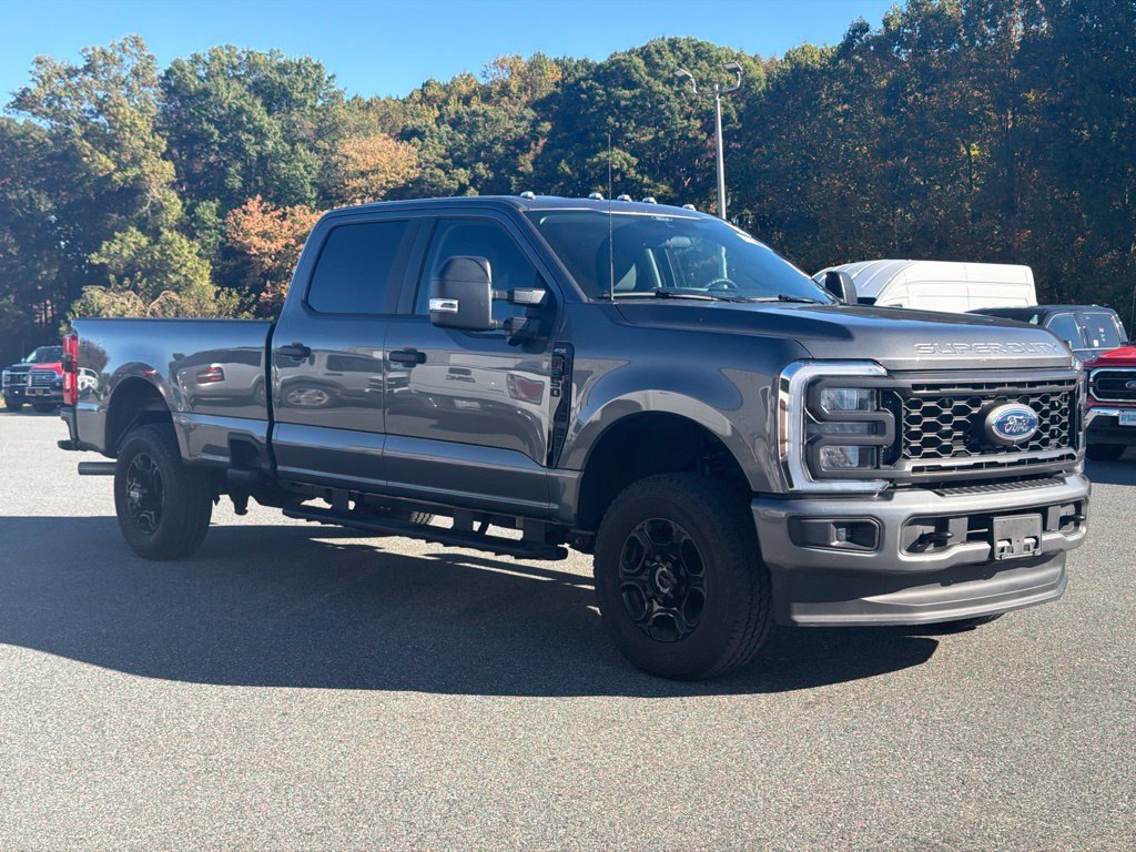 Used 2025 Ford F250 XL w/ STX Appearance Package AWD/4WD image 1
