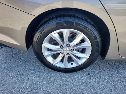 Used 2024 Chevrolet Malibu LT FWD image 7