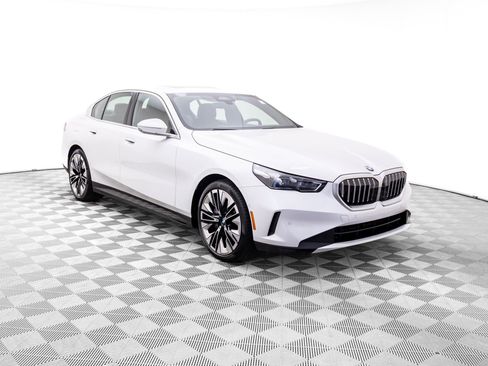 Certified 2024 BMW 540i xDrive 540i xDrive image 8