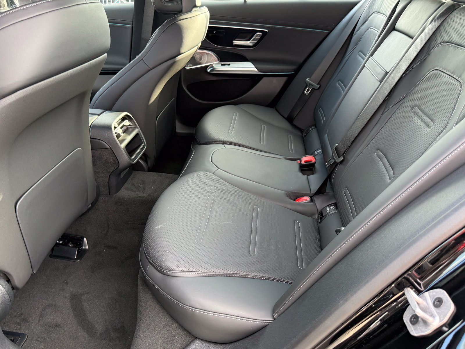 New 2026 Mercedes-Benz E 53 AMG e 4MATIC Sedan image 28