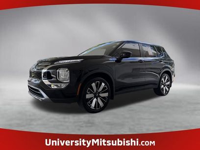 Used 2025 Mitsubishi Outlander SE