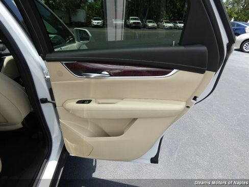 Used 2017 Cadillac XT5 Luxury image 53