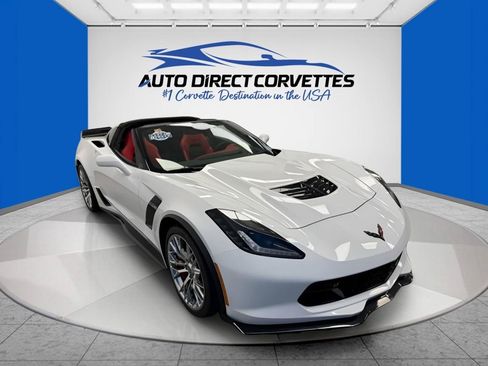 Used 2017 Chevrolet Corvette Z06 RWD image 3