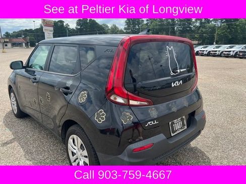 Used 2022 Kia Soul LX FWD image 6