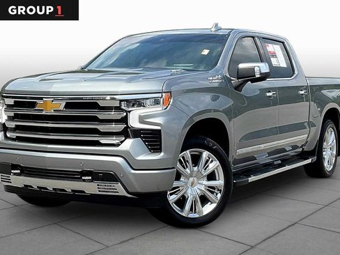 Used 2026 Chevrolet Silverado 1500 High Country w/ High Country Premium Package AWD/4WD image 1
