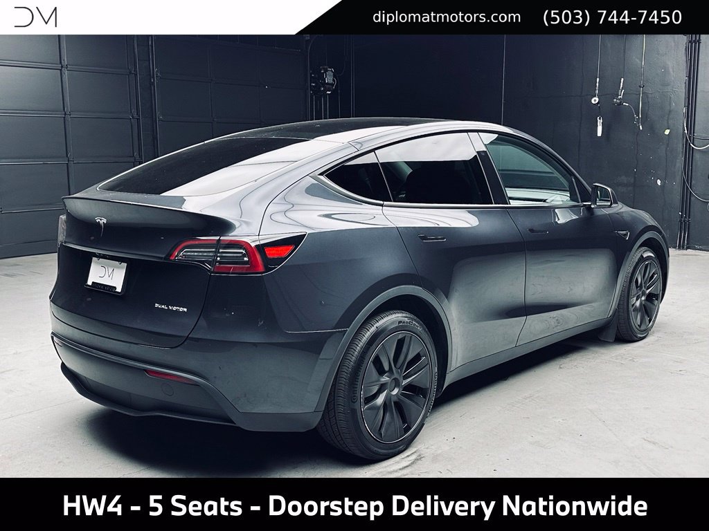 Used 2025 Tesla Model Y Long Range AWD/4WD image 7