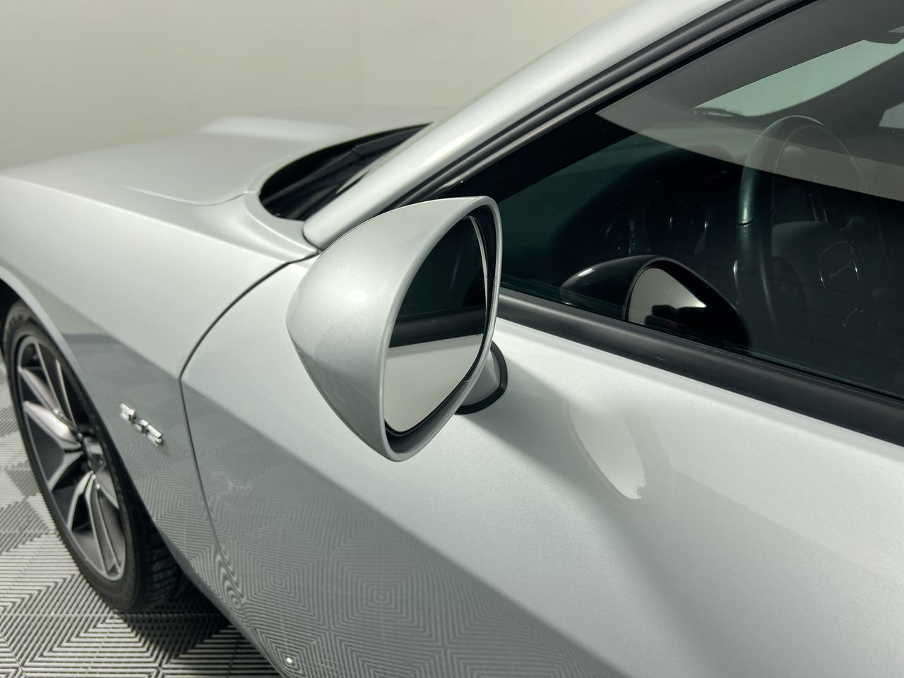 Used 2023 Dodge Challenger R/T RWD image 10